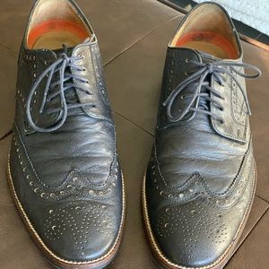 Cole Haan Black leather wingtips oxfords sz 8.5